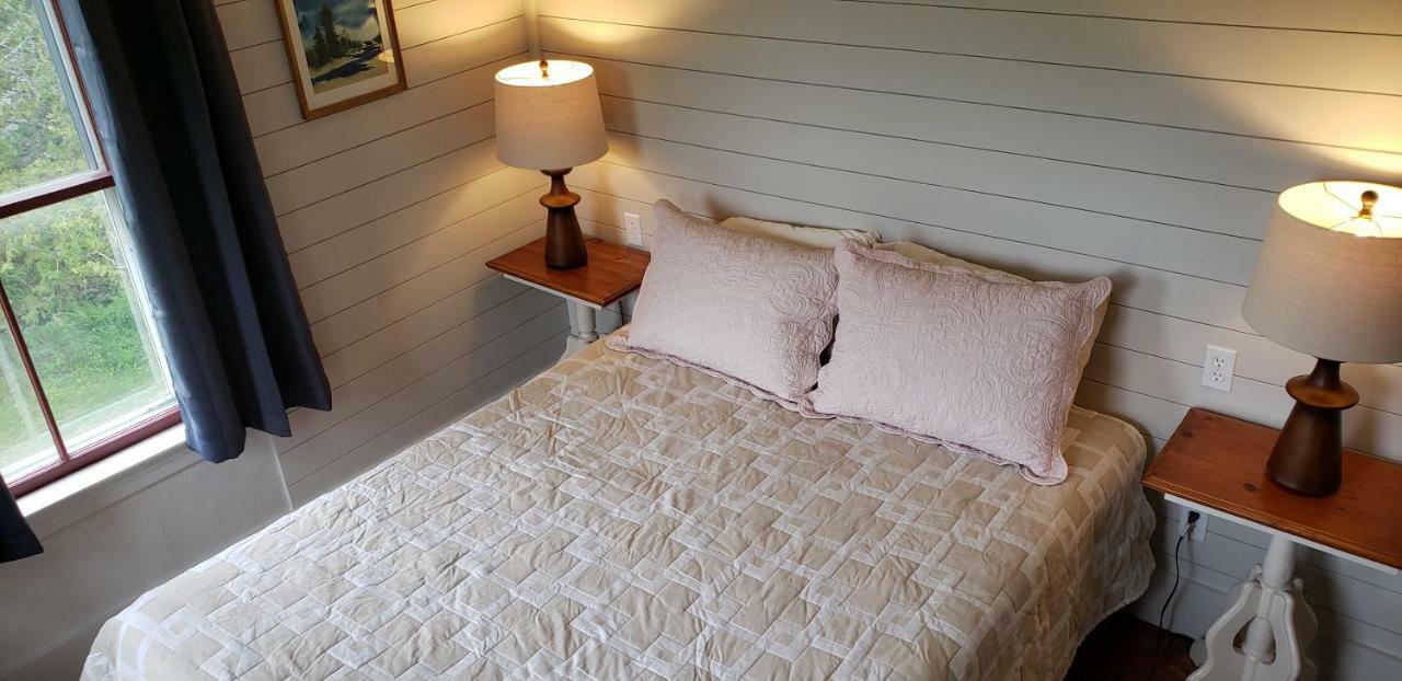 Inn Hawks House 2*
